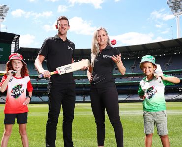 Australian cricketers lead landmark investment for grassroots cricket