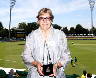 Raelee Thompson inducted into the Australian Cricket Hall of Fame